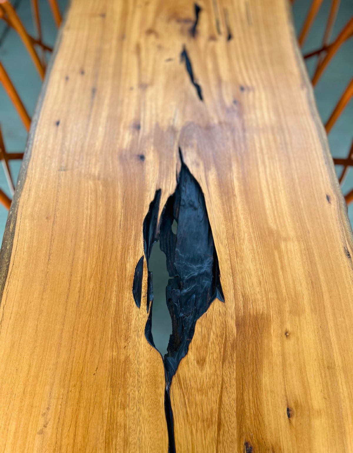 Mesa de Jantar Rústico Moderno 10 lugares - Péquia e Pés de Madeira Maciça