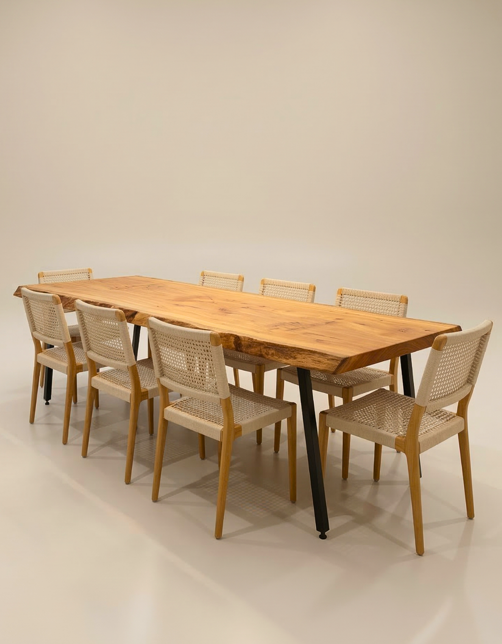 Mesa de Jantar para 8 Pessoas - Pequiá com Borda Natural