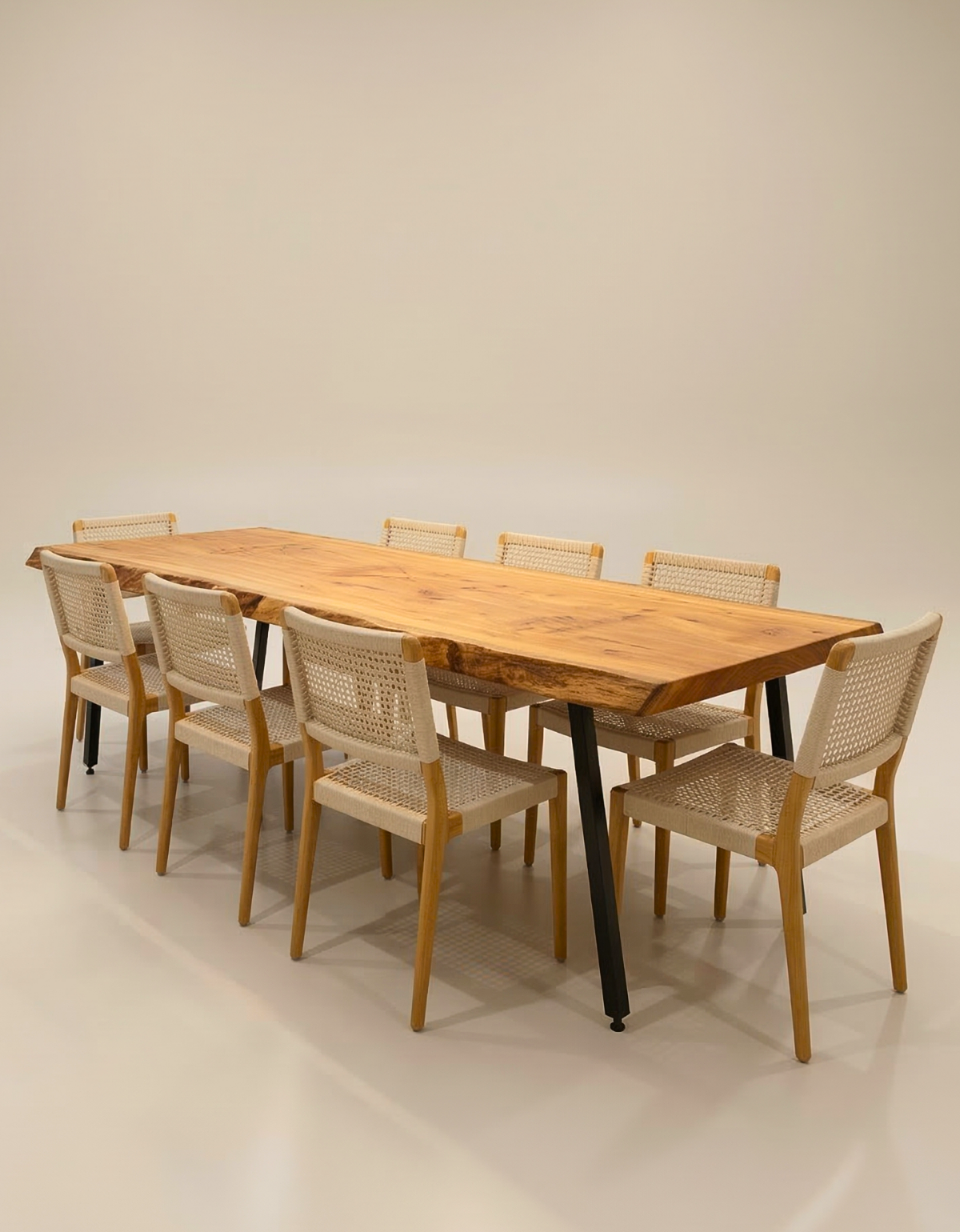 Mesa de Jantar para 8 Pessoas - Pequiá com Borda Natural