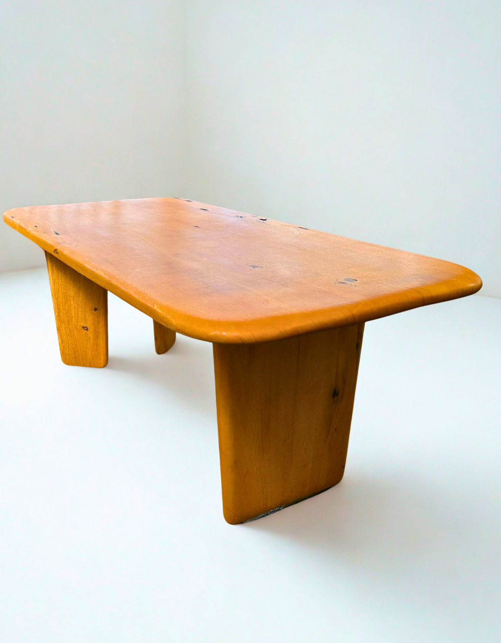 Mesa Seixo para 6 Pessoas - Pequiá com Borda Arredondada