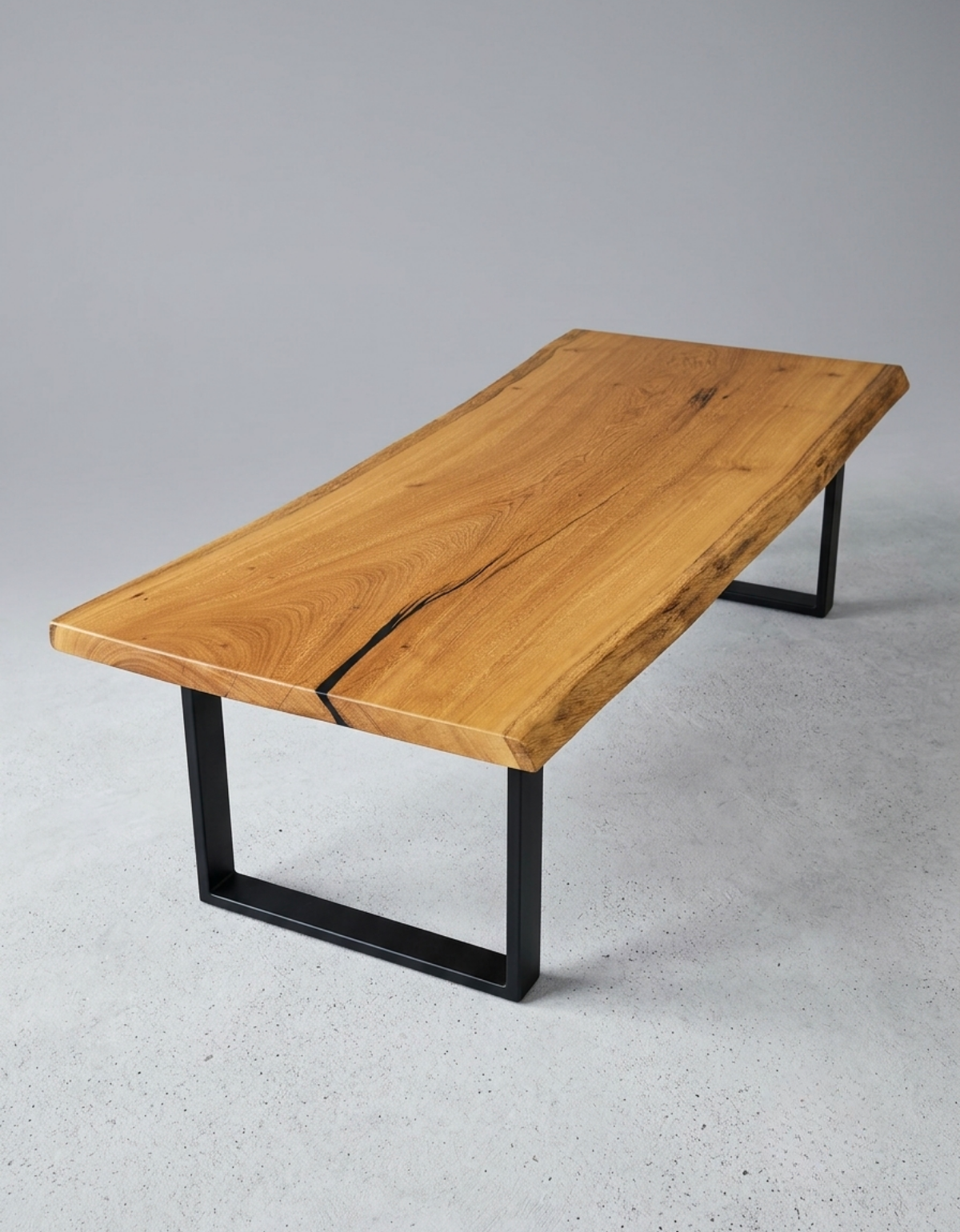 Mesa de Jantar Orgânica 1,80 x 90cm - Pequiá com Borda Natural