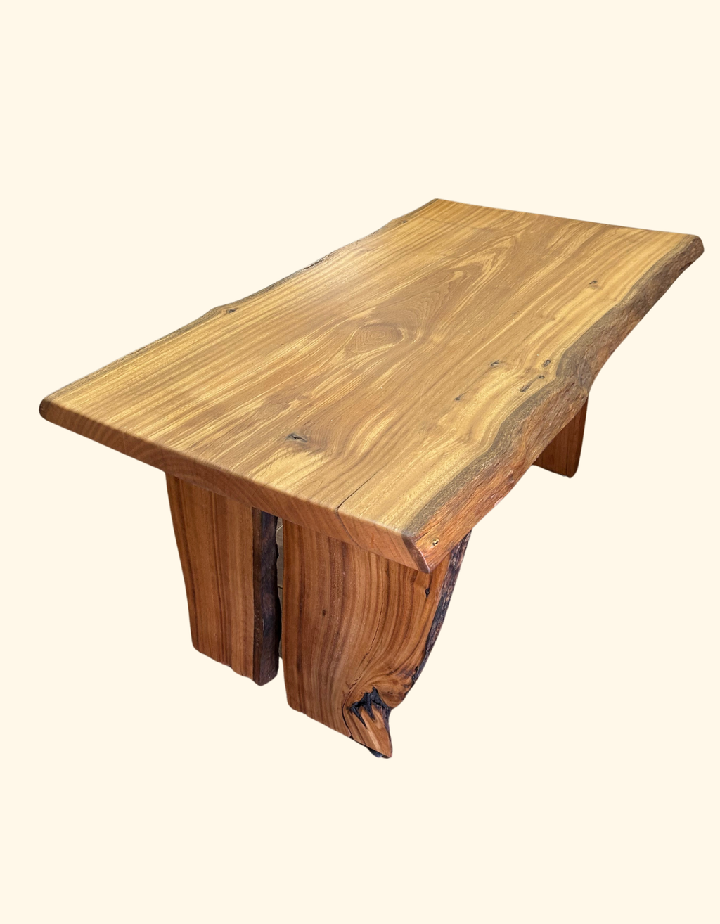 Mesa de Jantar Orgânica 1,59 x 83cm - Pequiá com Borda Natural