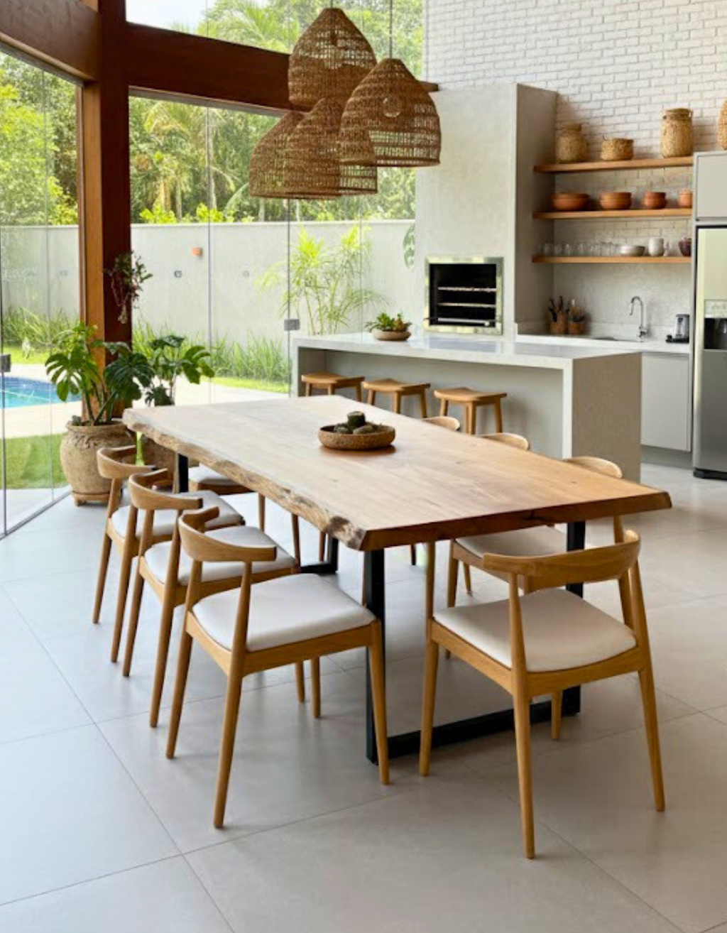 Mesa de Jantar para 8 Pessoas - Pequiá com Borda Natural
