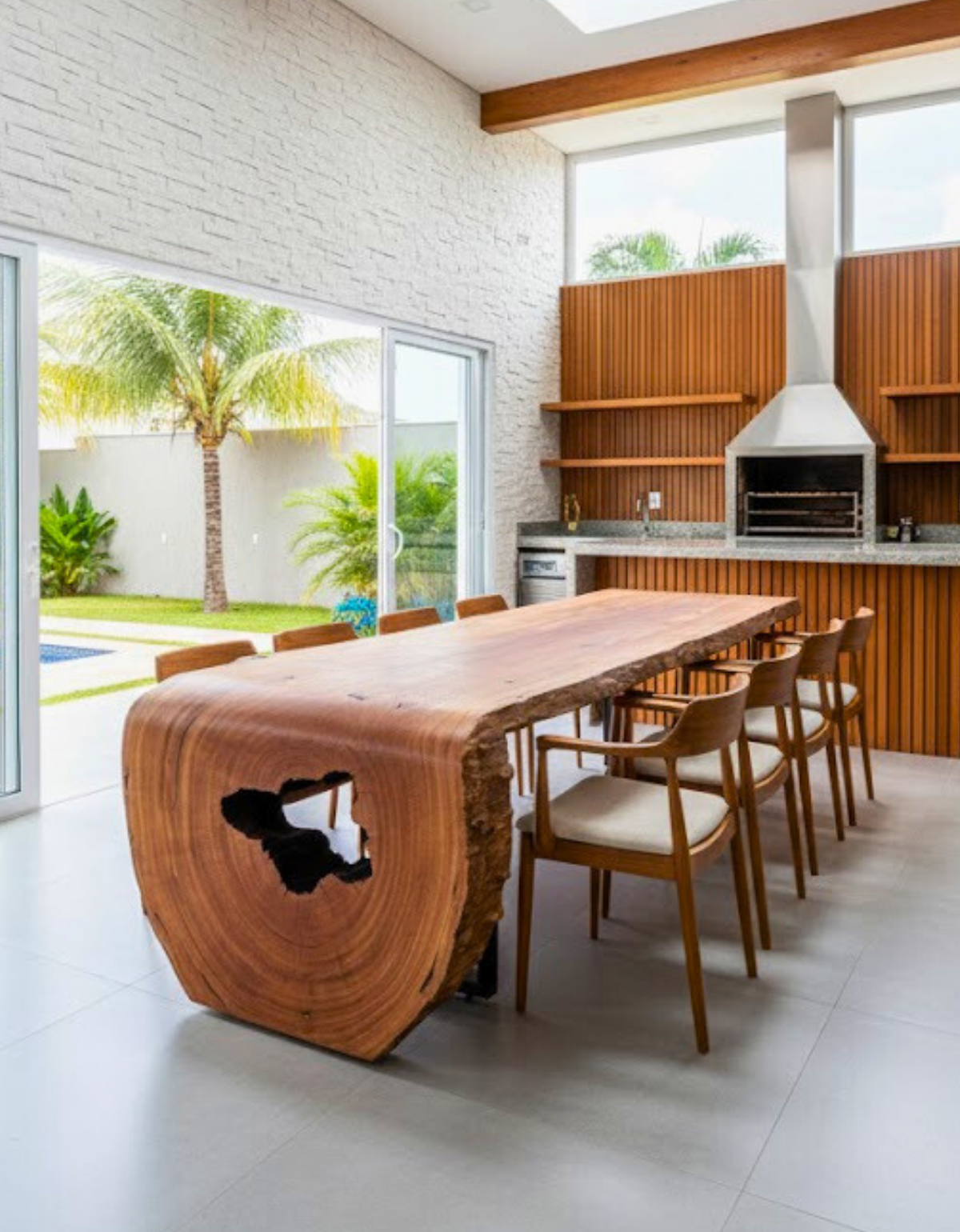 Mesa de Jantar Cascata Pequiá para 8 lugares - Borda Natural Orgânica Casa Garra