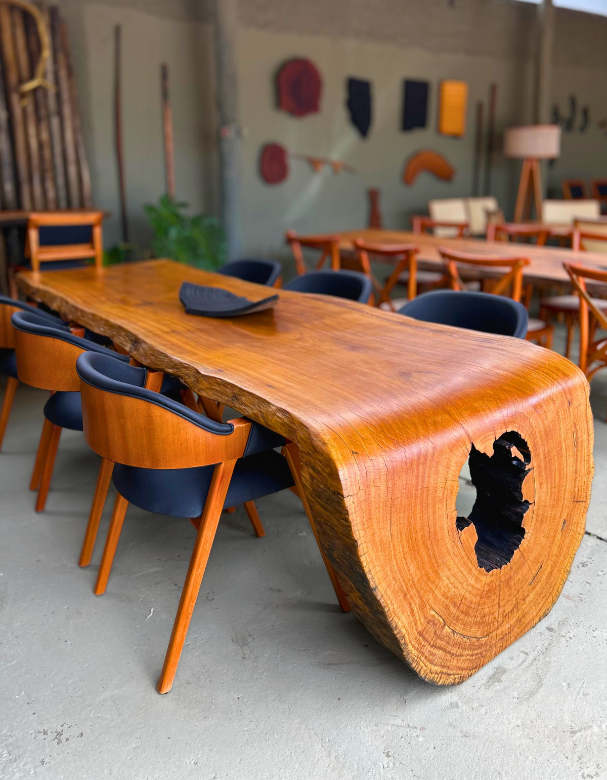 Mesa de Jantar Cascata 6 lugares - Madeira Pequiá Maciça Orgânica