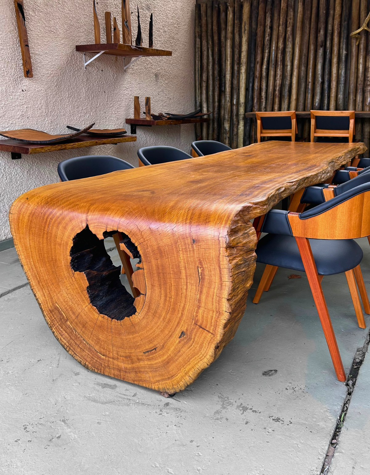 Mesa de Jantar Cascata 6 lugares - Madeira Pequiá Maciça Orgânica