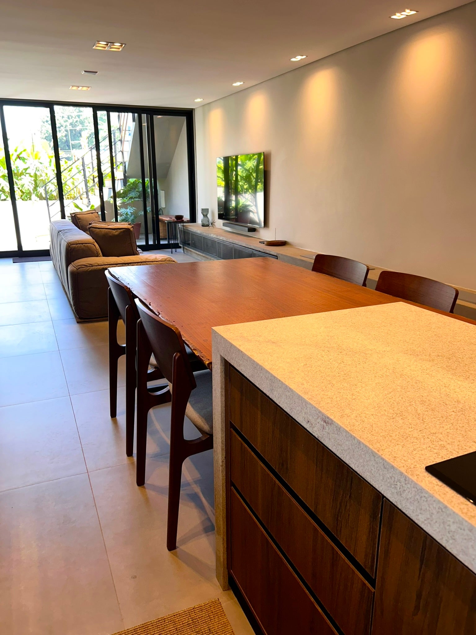 Extensão Gourmet em Madeira Maciça para Ilha de Cozinha Integrada - 4,50 x 1,20m